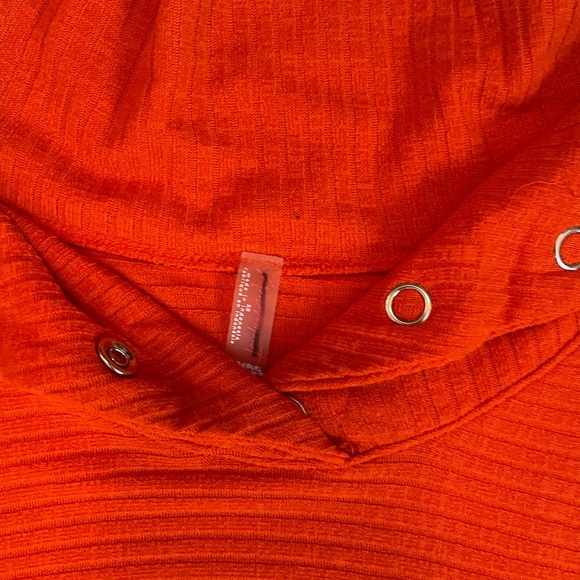 FP Movement Top - Picture 2 of 5